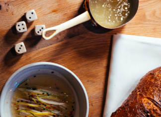 An out-of-the-box idea: Noir Food Noir Food