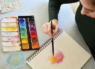 Intuitive and Colorful Creative Workshop with Slovenian Academic Artist Painting workshop, Andreja Kranjec